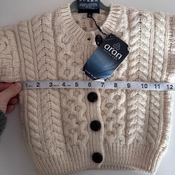❌SOLD❌ Aran Woollen Mills Irish Knit Merino Wool Cream Cardigan Sweater Childs S - Picture 6 of 11